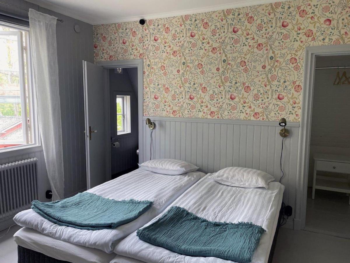 Pensionat Grisslehamn Hotell Exteriör bild